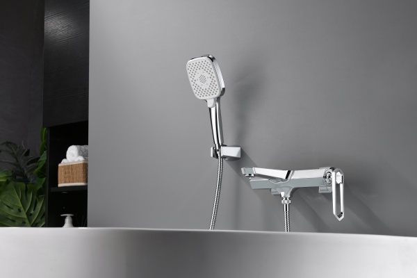 Смеситель ванна Лемарк Призма LM3914C с коротким изливом, монолит