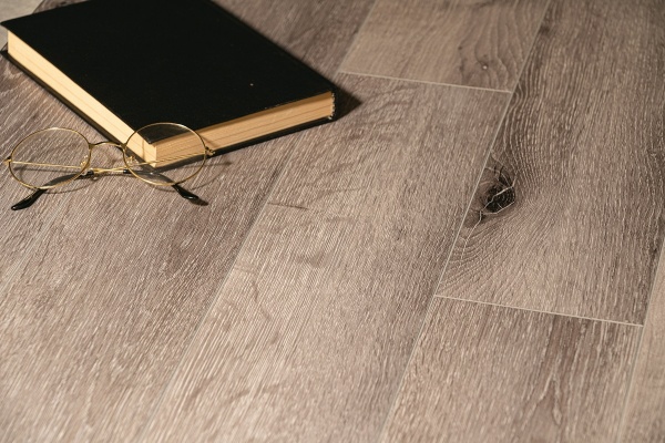 Кварцвиниловый ламинат SPC BONKEEL Style Дуб Чесил 4V 125*1200*4мм КМ2 (упак10шт/1.5кв) замок (Gronafloor) 